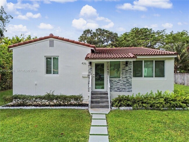 Foto del edificio - 436 Lark Ave