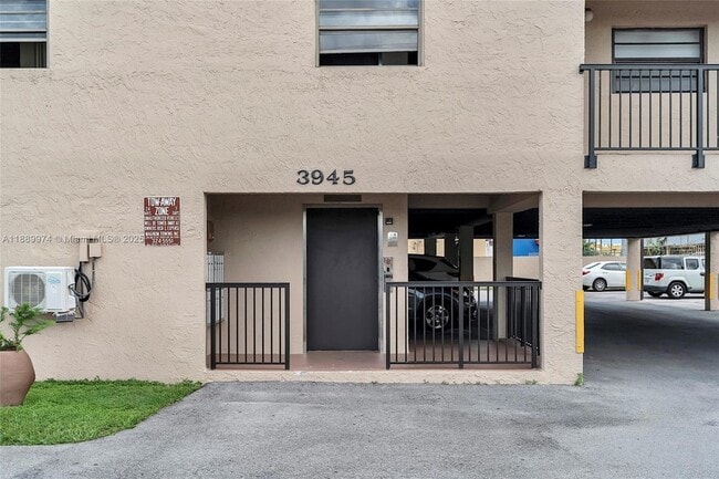 Foto del edificio - 3945 SW 89th Ave