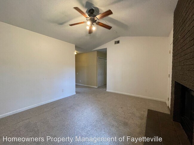 Building Photo - 3 br, 2 bath House - 3333 Red Fox Rd