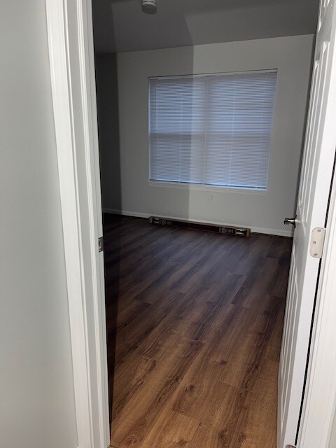 Building Photo - 305 Peters Way