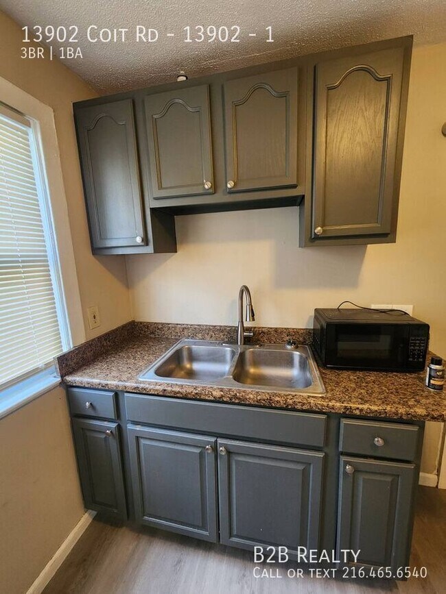 Foto del edificio - 13902 Coit Rd