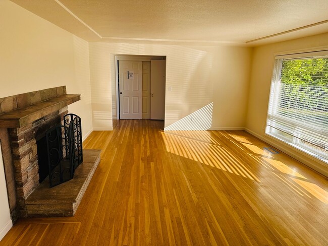 Foto del edificio - Vintage Remodel