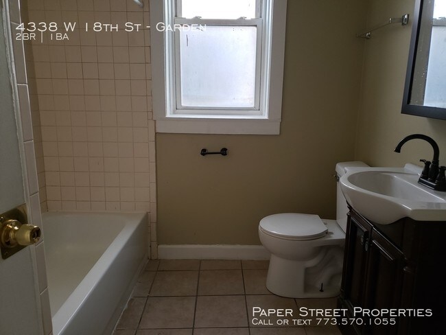 Building Photo - 4338 W 18th St