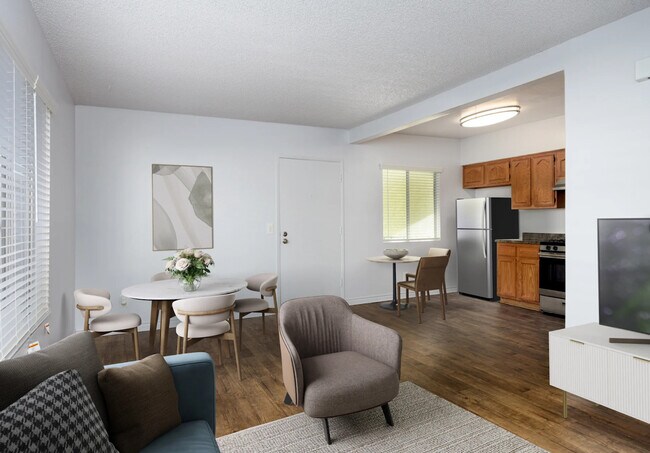 Foto del edificio - 1651-1655 W 206th St