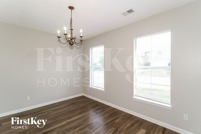 Building Photo - 9226 Chastain Pl