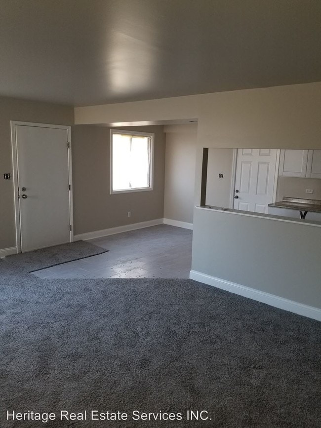 Building Photo - 2 br, 1 bath House - 6883 Fillmore Drive
