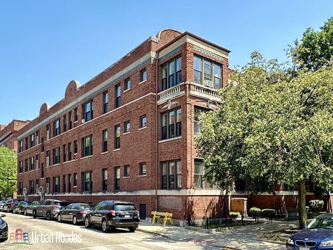 Building Photo - 3147 W Medill Ave