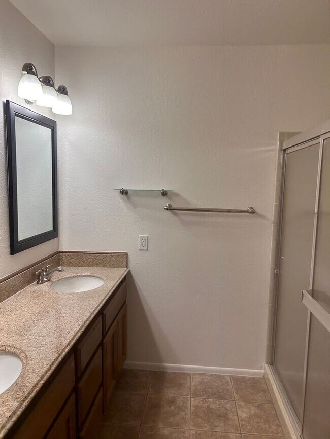 Foto del edificio - 1136 E Villa Rita Dr