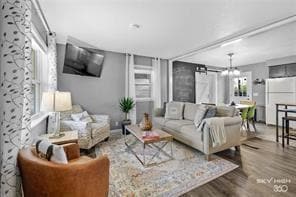 Building Photo - 110 SE 13th St