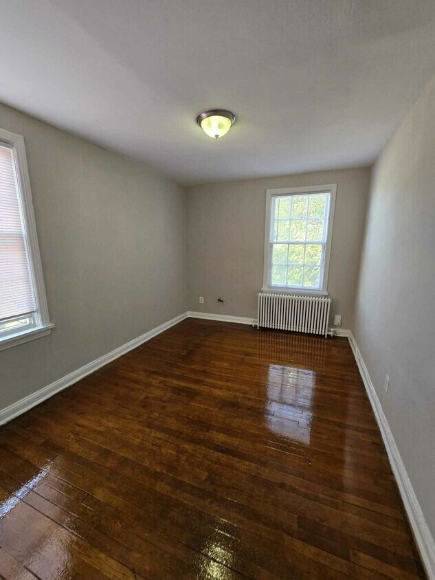 Photo - 3306 EAST CAPITOL ST NE