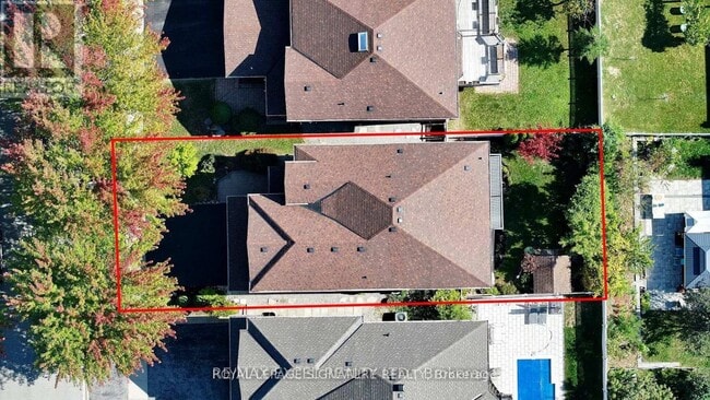 Building Photo - 65 Falling River Dr