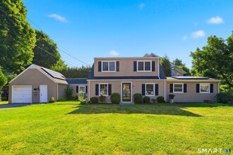 Building Photo - 11 Barmore Dr W