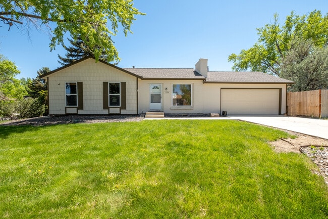 Photo - 1599 Cedar St House