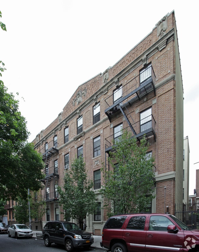 Building Photo - 1050 Hancock St