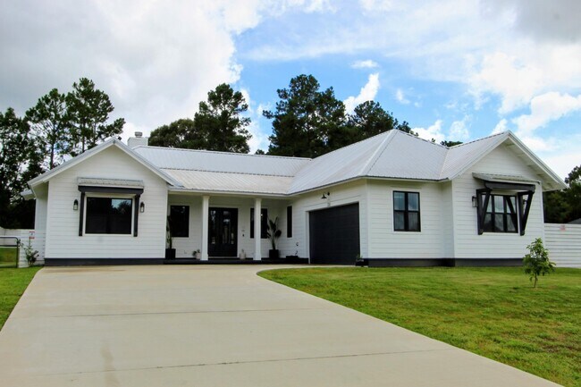Building Photo - 3116 Pinot Way