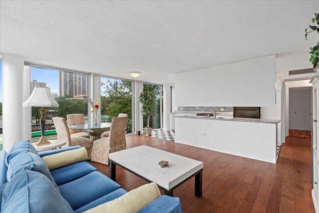 Foto del edificio - 3115 S Michigan Ave