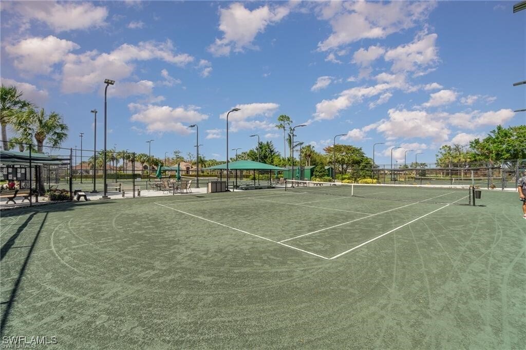 Foto del edificio - 10111 Colonial Country Club Blvd
