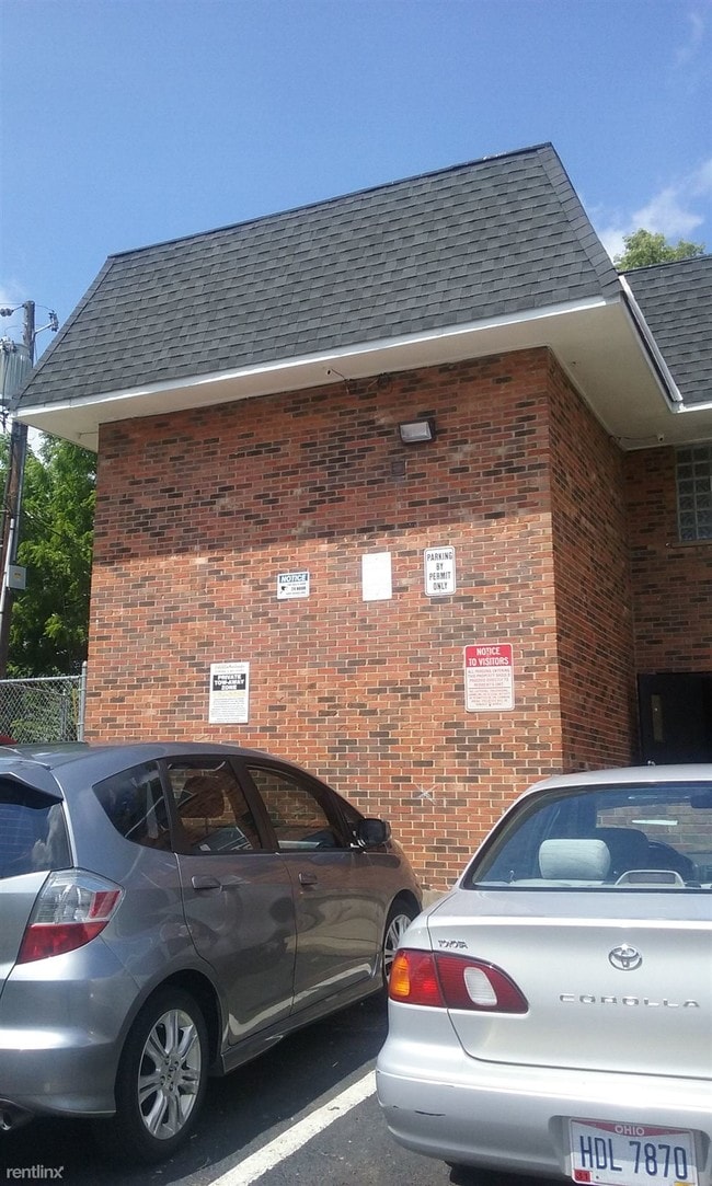 Building Photo - 963 Grand Ave