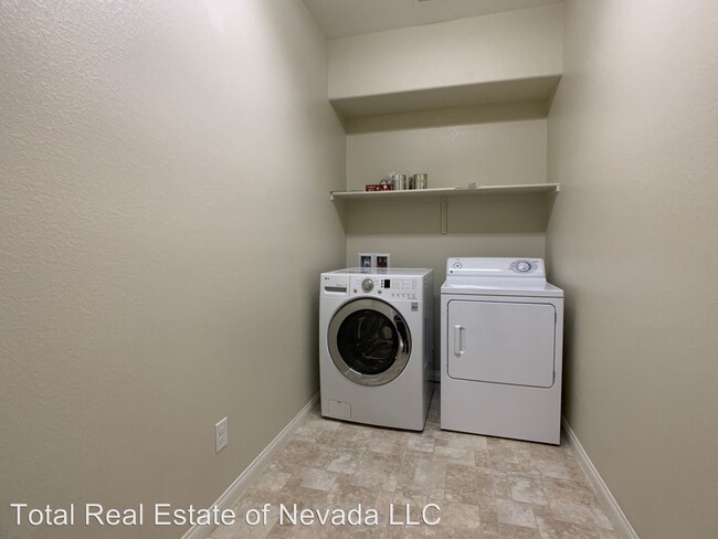 Building Photo - 7645 Tierra Montanosa Ave