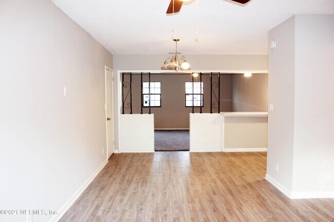 Building Photo - 1209 Ribault River Dr