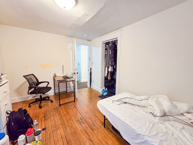 Foto del edificio - 1113 Drake St