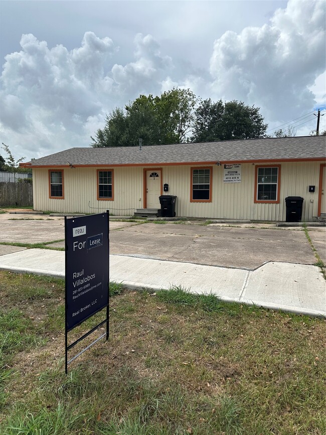 Building Photo - 4010 Avenue N
