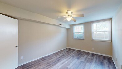 Interior Photo - Newport Village