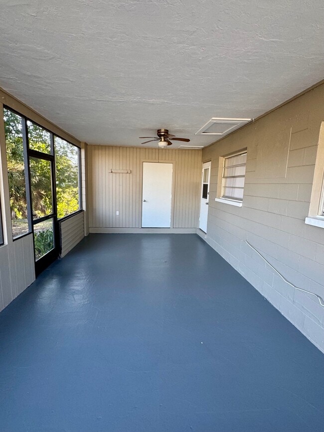 Building Photo - 77 2nd St