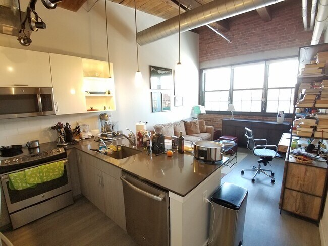 Foto del edificio - 15 Richdale Ave