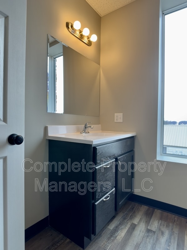 Foto del edificio - 101 1/2 N Mill St