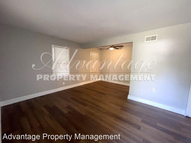 Building Photo - 3 br, 1 bath House - 1411 Frayser Blvd. - HW