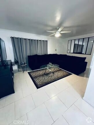 Building Photo - 8131 Comolette St