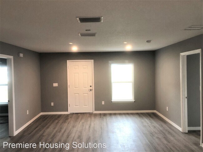 Foto del edificio - 4 br, 1 bath House - 5304 16th Street