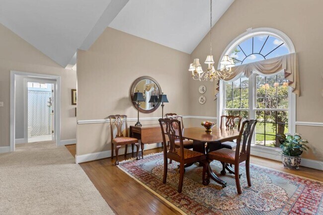 Foto del edificio - 202 Fairview Ln