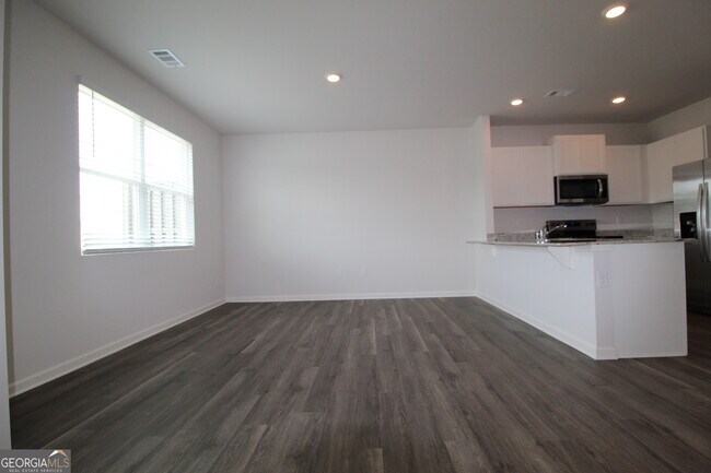 Foto del edificio - 1005 N 2nd Ave NW
