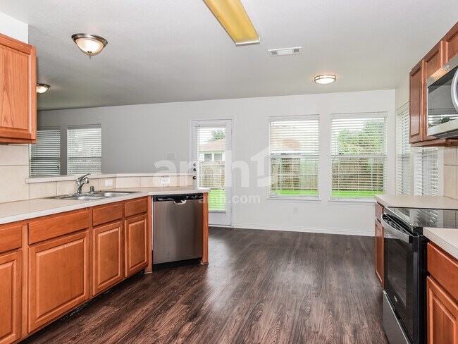 Building Photo - 2110 Aster Trail