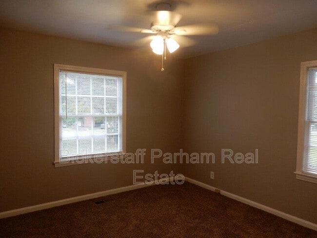 Building Photo - 6123 Warner Rd