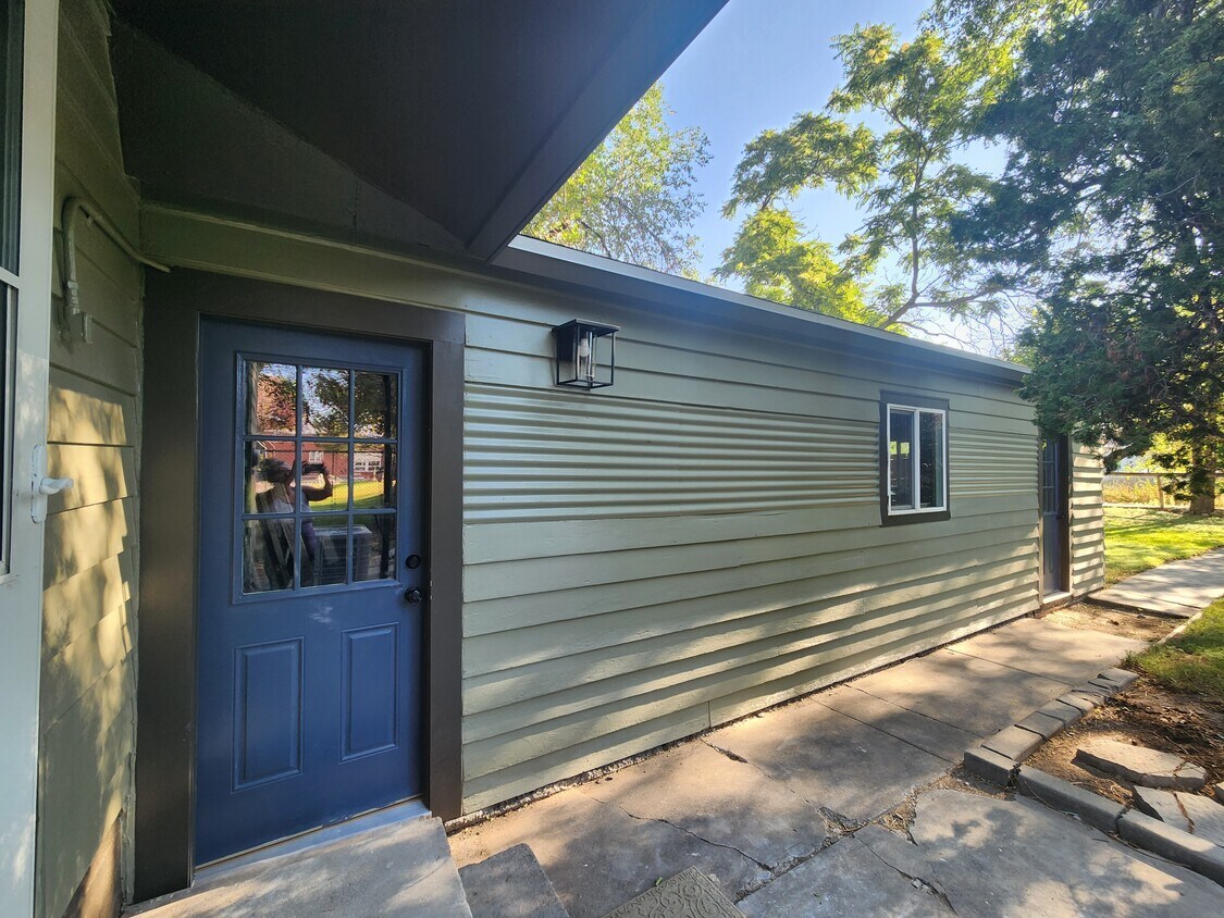 Foto principal - 360 Pershing Ave