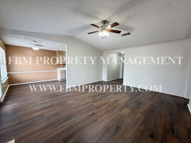 Foto del edificio - 921 Park Pl Blvd