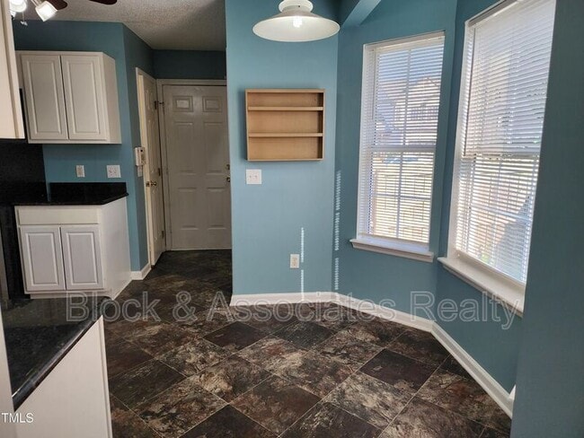 Building Photo - 3809 Mardela Spring Dr