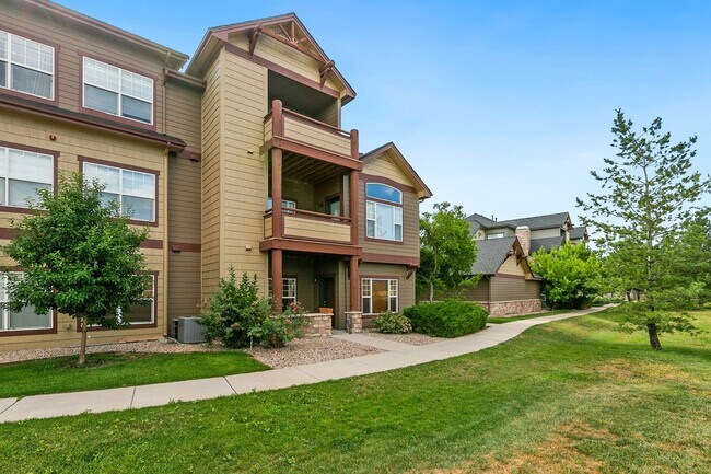 Foto del edificio - 5220 Boardwalk Dr