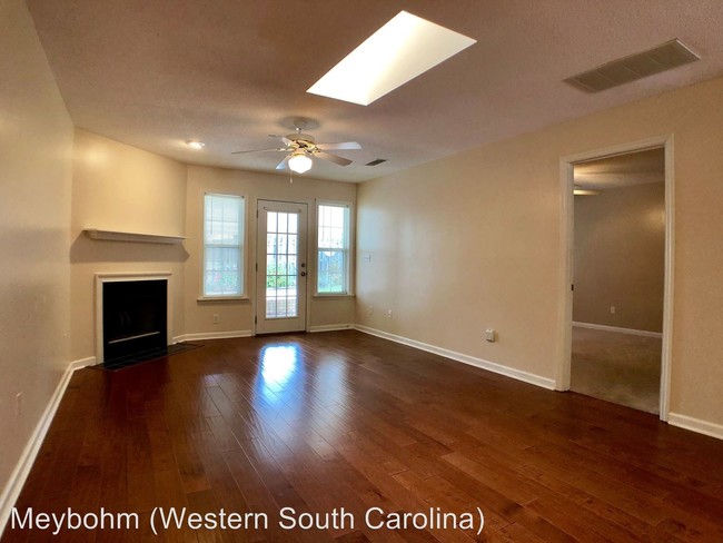 Building Photo - 2 br, 2 bath House - 24 Summit Commons Court