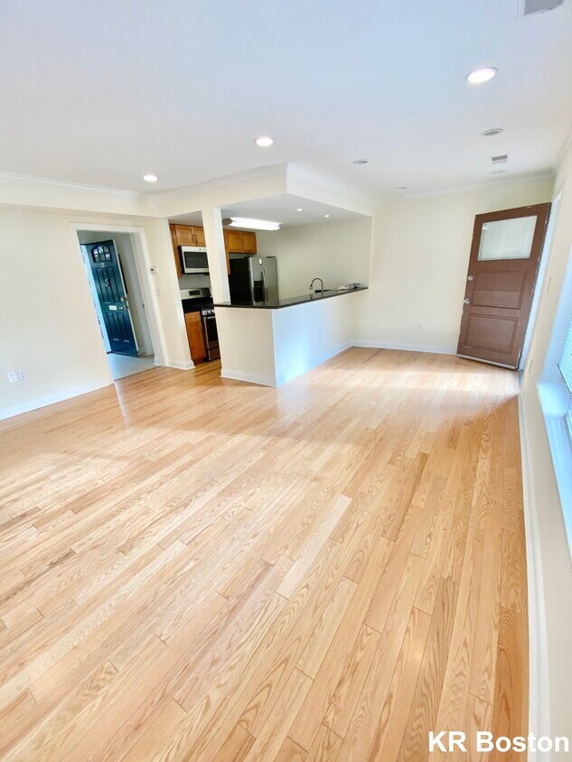 529 Vfw Pky Unit 2, Chestnut Hill, MA 02467 Apartments 529 Vfw Pky