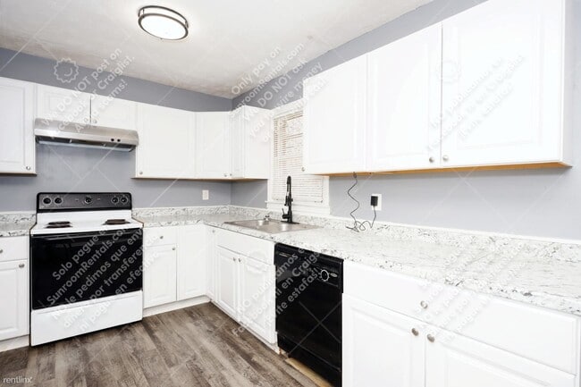 Building Photo - 3 br, 1 bath House - 1010 Dale Dr SW
