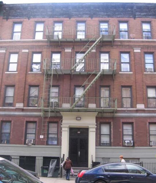 Primary Photo - 430 61st St