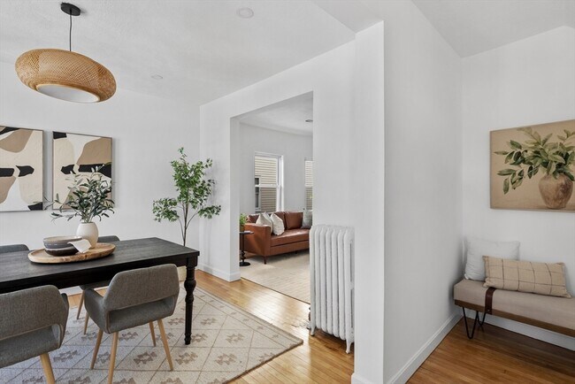 Foto del edificio - 44-46 Pinkham Rd