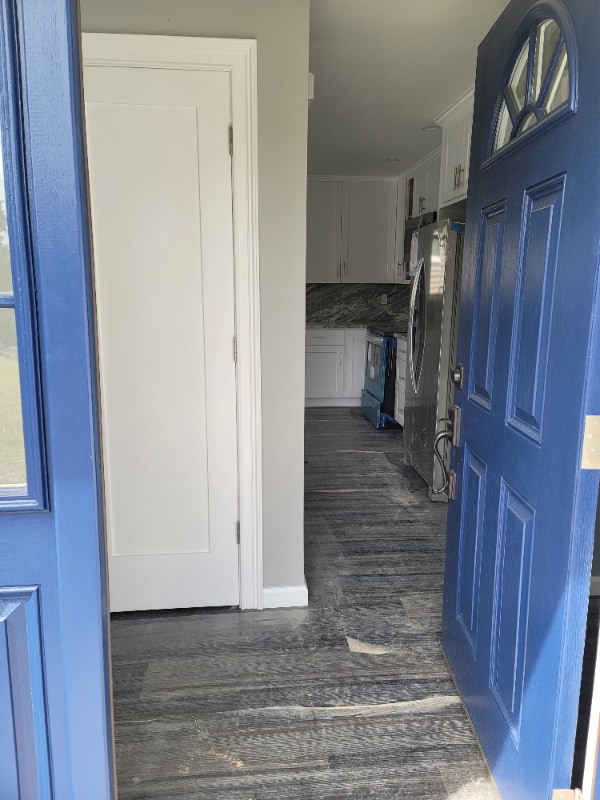 Foto del edificio - 225 Lakeside Ave