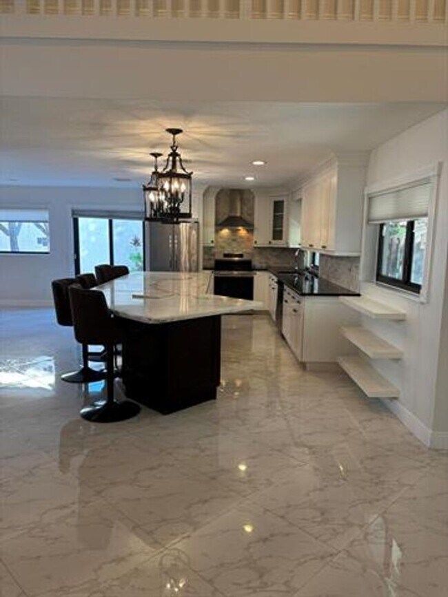 Foto del edificio - 2199 Charleston