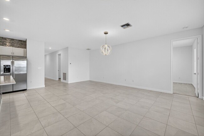 Foto del edificio - 13275 NW Copper Creek Dr