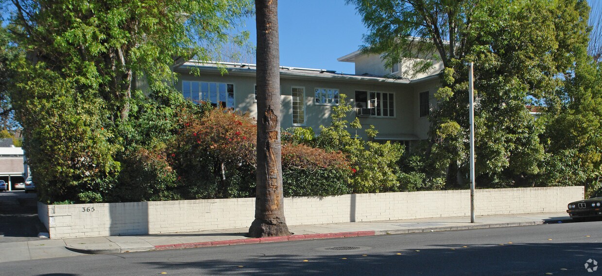 Primary Photo - 365 California Blvd